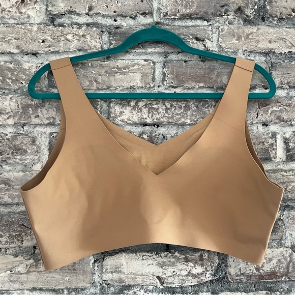 Honey love Comfortable Nude Bra with removable cups. Soo buttery soft - Picture 8 of 8